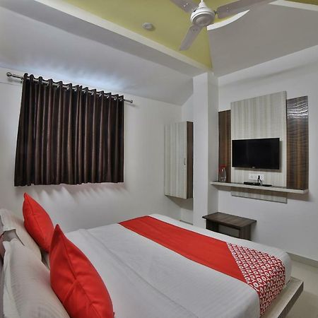 Hotel Sunstay Ahmedabad Exterior foto