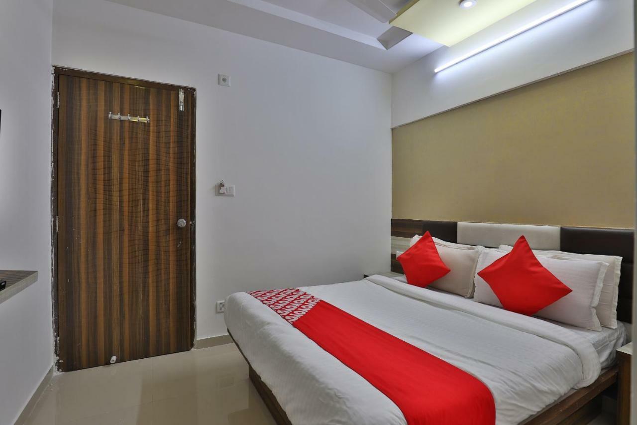 Hotel Sunstay Ahmedabad Exterior foto